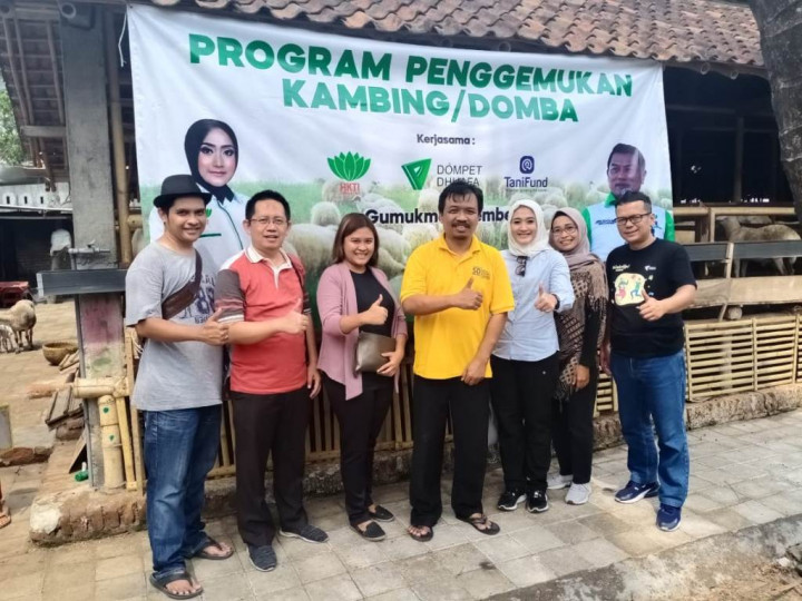 Dompet Dhuafa-HKTI Kembangkan Sentra Peternakan