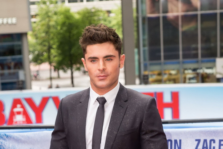 Zac Efron Terserang Penyakit Mematikan saat Syuting di Papua Nugini