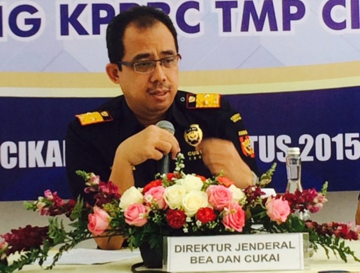 Penerimaan Bea Cukai Melampaui Target