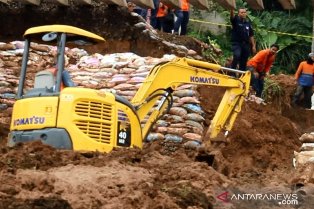 Dua Kecamatan di Sukabumi Diterjang Banjir dan Longsor