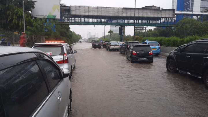 Pemberlakuan Kembali Secara Normal Tarif Jalan Tol Dalam Kota