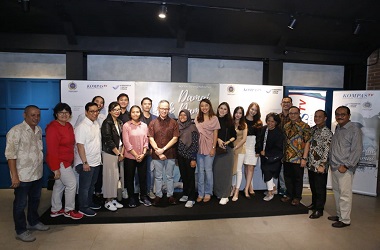 Kisah Diplomat Muda RI Tertuang di 'Damai dalam Damai'