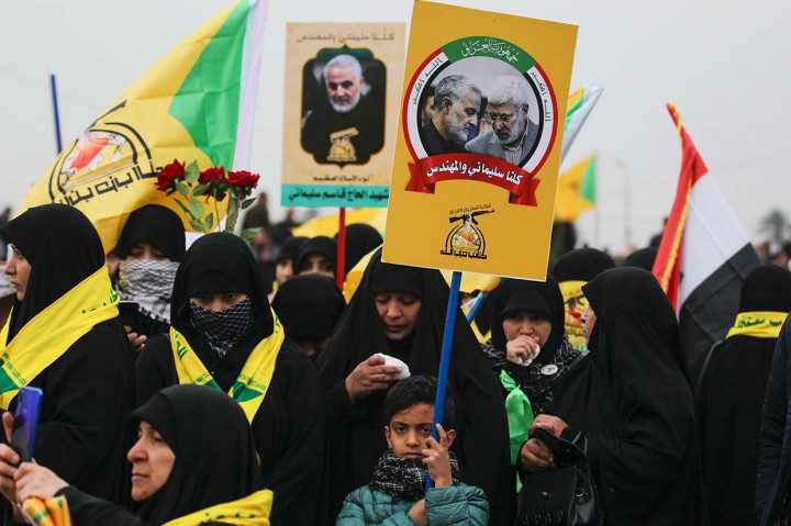 Ribuan Warga Irak Antar Soleimani ke Peristirahatan Terakhir