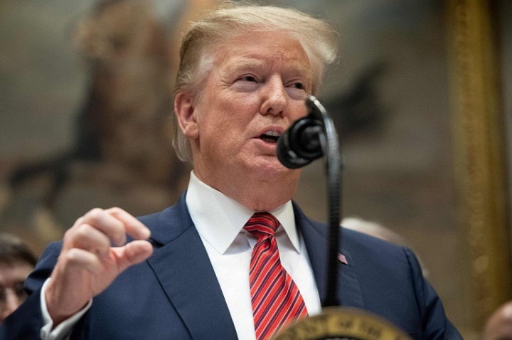 Trump Ancam Serang 52 Situs di Iran