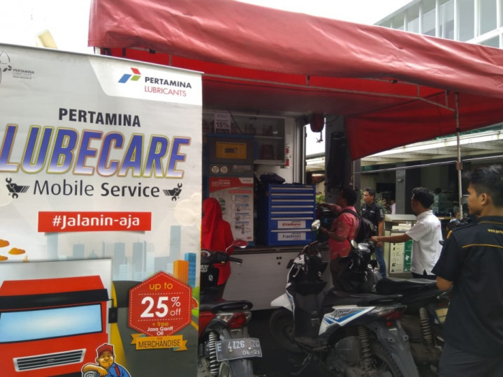 Layanan Ganti Oli Gratis dari Pertamina untuk Motor yang Kebanjiran