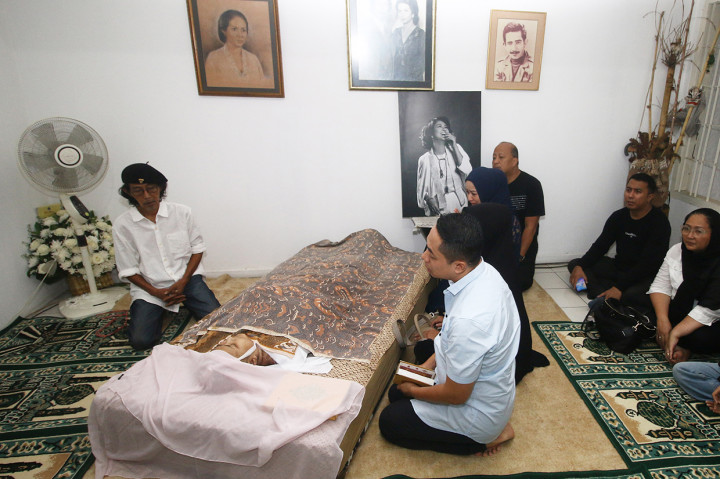 Ria Irawan Tutup Usia