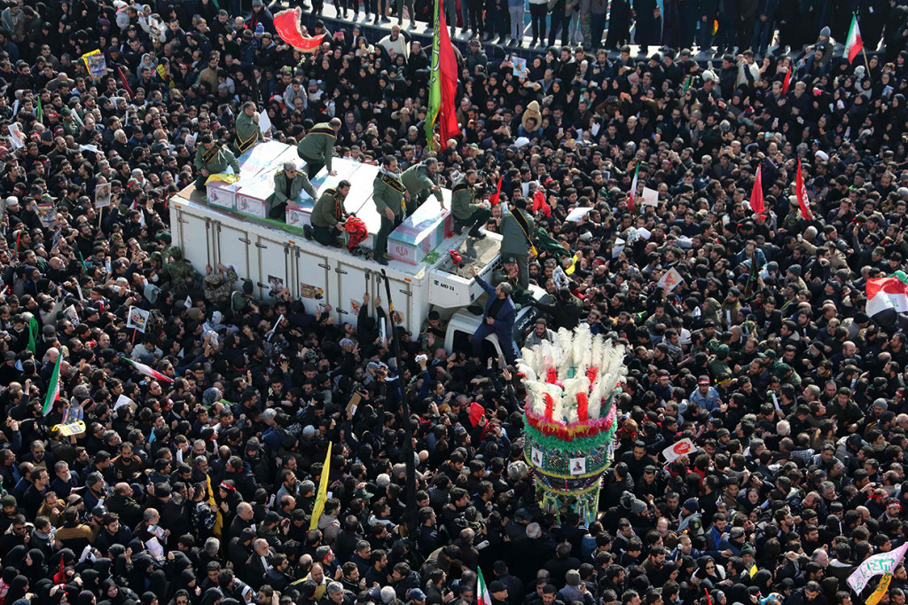 Ribuan Pelayat Hadiri Prosesi Pemakaman Jenderal Iran Soleimani