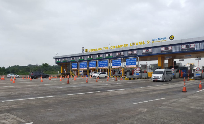  Jasa Marga bahkan merilis data bahwa puncak arus balik libur tahun baru menyentuh 54 ribu kendaraan. Jasa Marga