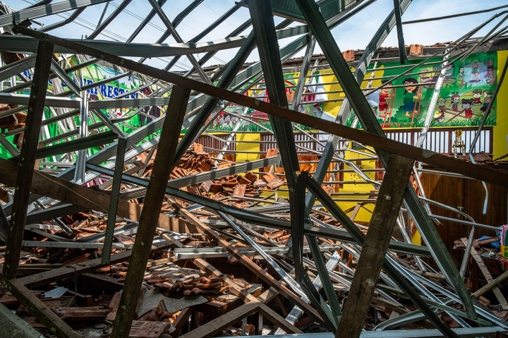 Atap SDN 1 Palebon Semarang Runtuh