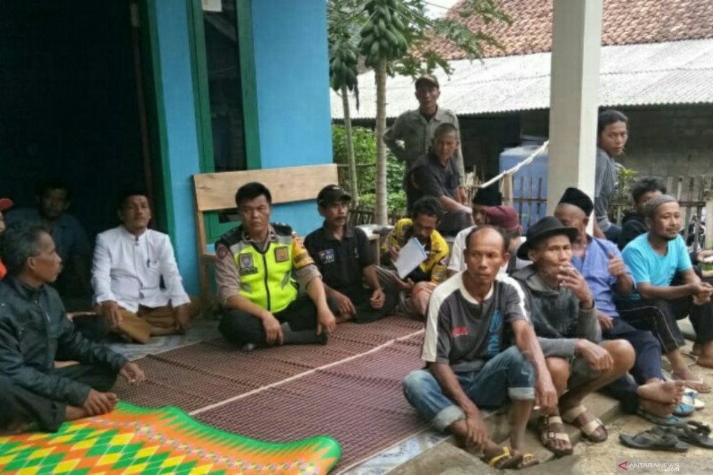 122 Warga Cianjur Mengungsi Akibat Pergerakan Tanah Medcom Id