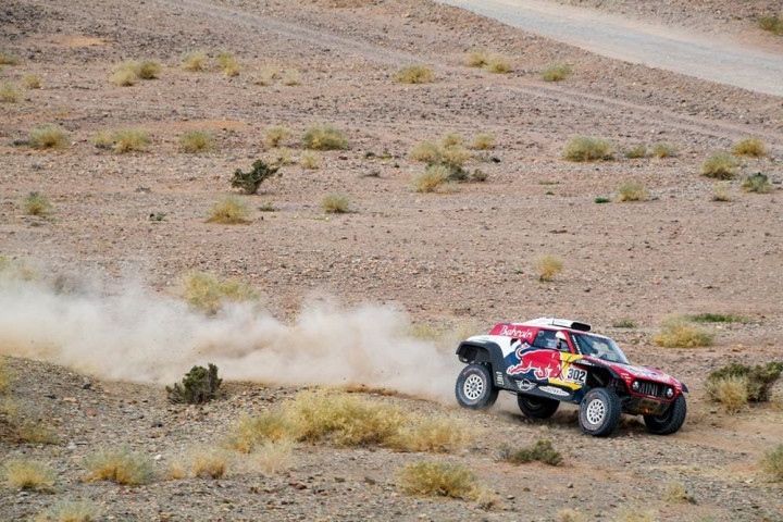 Stephane Peterhansel Unjuk Gigi di Etape-4 Dakar Rally 2020