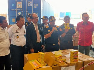 850 Ribu Pulpen Palsu Asal Tiongkok Dilabeli <i>Made in Indonesia</i>