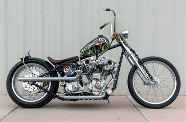 Dua Motor Kustom Terbaik Karya Indian Larry