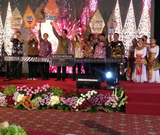Gubernur DIY Sri Sultan HB X Meluncurkan agenda budaya 2020. (Foto: Medcom.id/Vika)