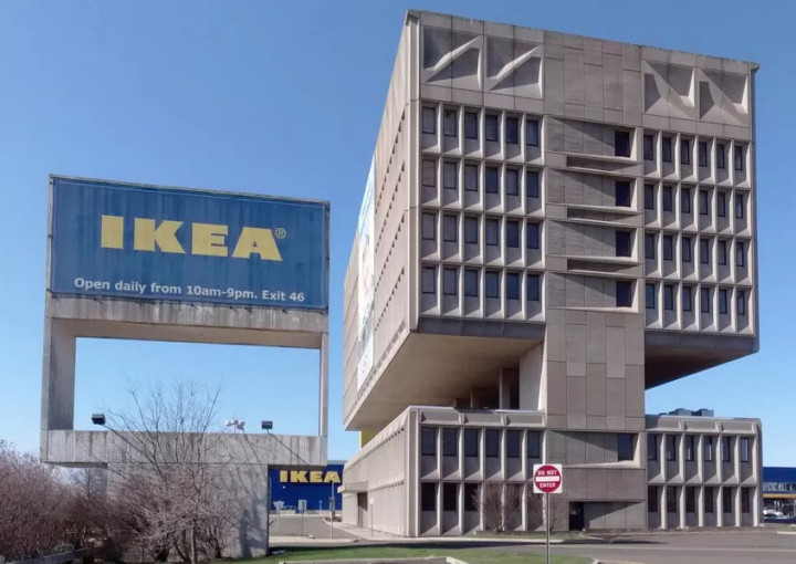 Bekas Kantor Bergaya Brutalis Diubah Jadi Hotel