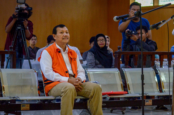 Kasus Meikarta, Iwa Karniwa Didakwa Terima Suap Rp900 Juta