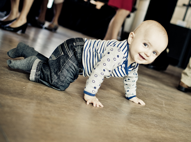 Kenali Tipe Merangkak Si Buah Hati