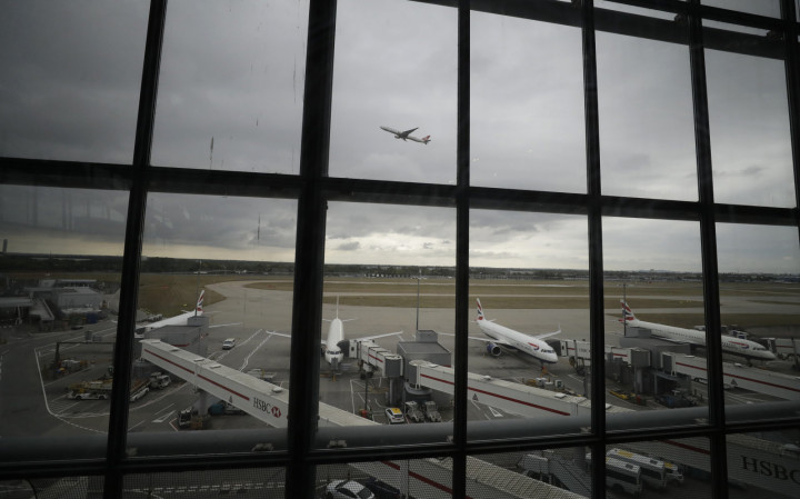 Hindari Kecelakaan, Bandara di Inggris Bisa Lacak Penerbang Drone