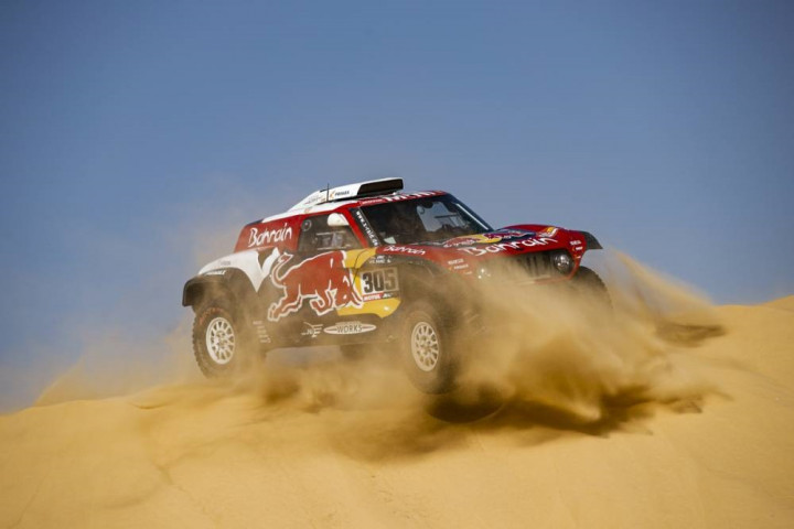 Carlos Sainz Tancap Gas di Etape-10 Dakar Rally 2020