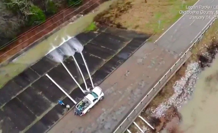 Bendungan Mississippi Runtuh, Warga Diminta Tinggalkan Rumah