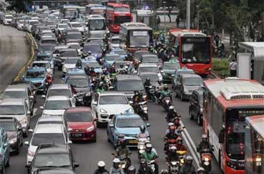 Etika Berkendara Jaga Keselamatan di Jalan Raya