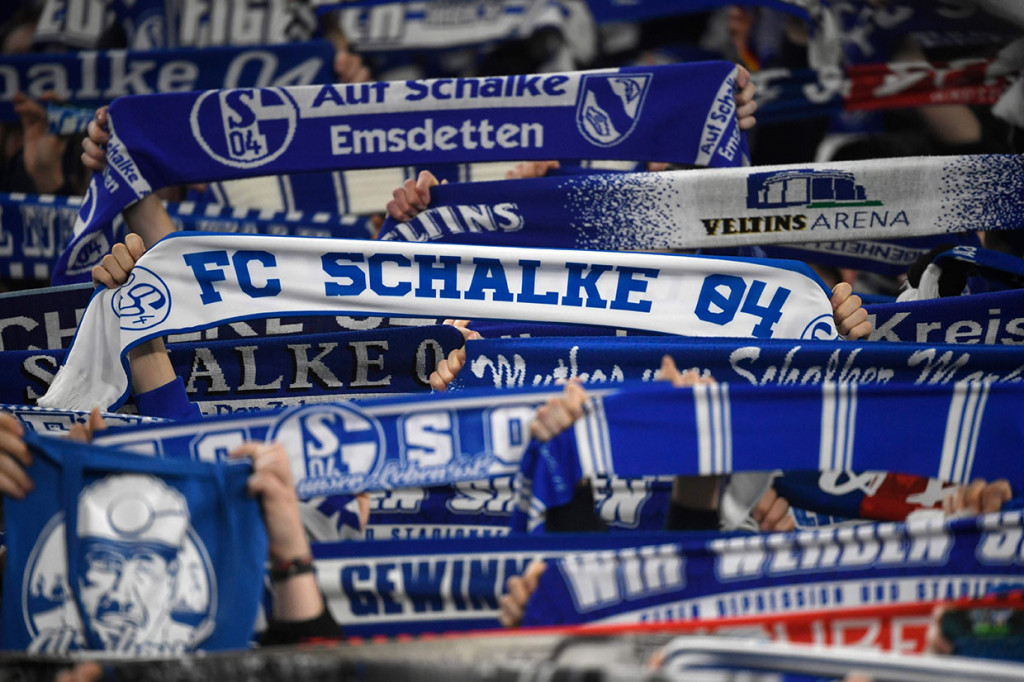 Borussia Moenchengladbach Dipecundangi Schalke 0-2