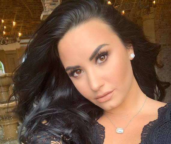 5 Selebriti Ungkap Hal Inspiratif Terkait Kecemasan