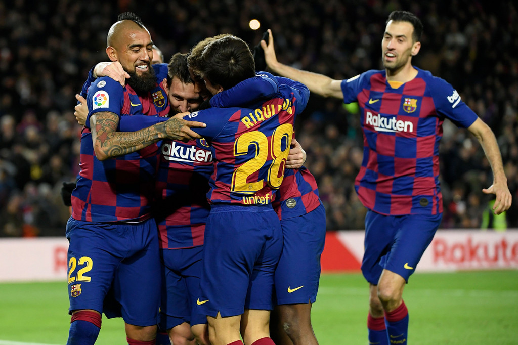 Kalahkan Granada, Barca Kembali ke Puncak Klasemen