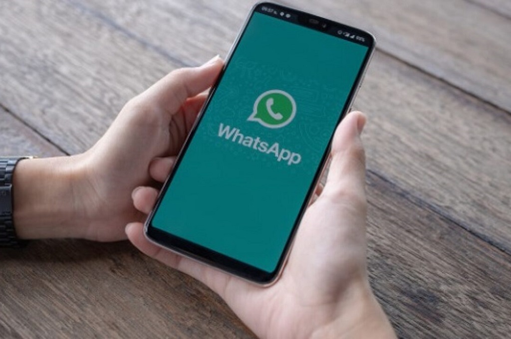 Cara Gampang Hapus WhatsApp Status  Medcom id