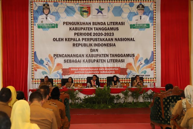 Bupati Tanggamus Menambah Deretan Bunda Literasi Daerah