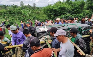 Harimau Sumatra Tangkapan Dievakuasi ke Lampung