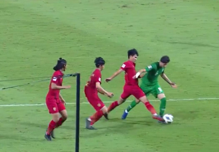 Skandal Mengintai Asia