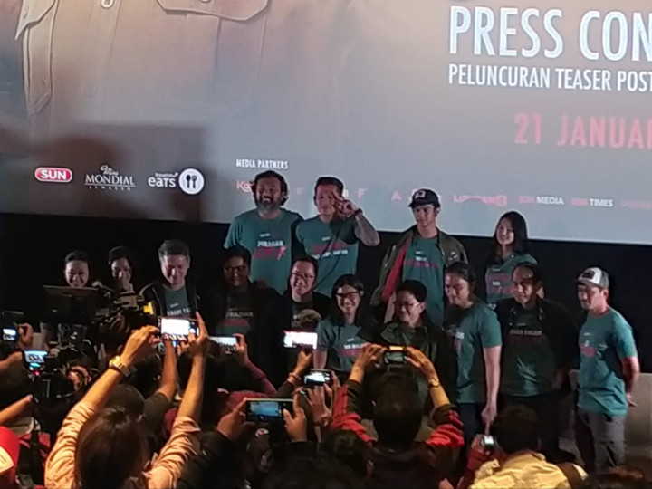 Penampilan Baru Dian Sastro di Trailer Guru Guru Gokil