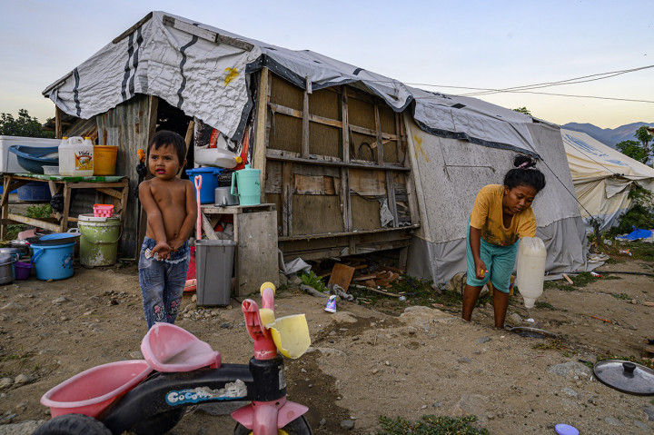 Korban Bencana Lekuifaksi Balaroa Bertahan di Tenda Darurat