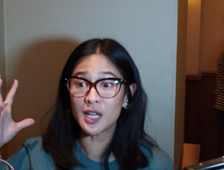 Dian Sastro Ketagihan Jadi Produser