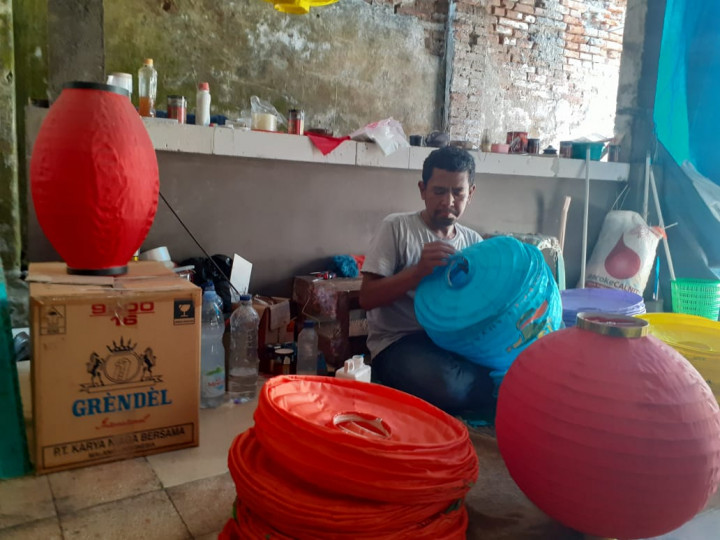 Jelang Imlek, Perajin Lampion di Malang Kebanjiran Pesanan