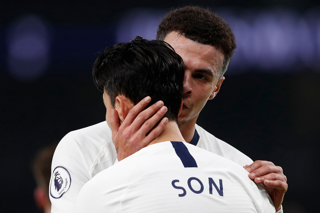 Tottenham Bungkam Norwich 2-1