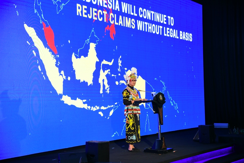 Menlu Retno Marsudi tegaskan tak akan akui klaim Tiongkok di Laut Natuna Utara. Foto: Dok.Kemenlu RI