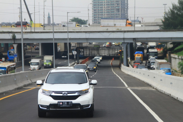 Mencoba Tol Layang Japek, Jangan Lebih dari 80 KPJ
