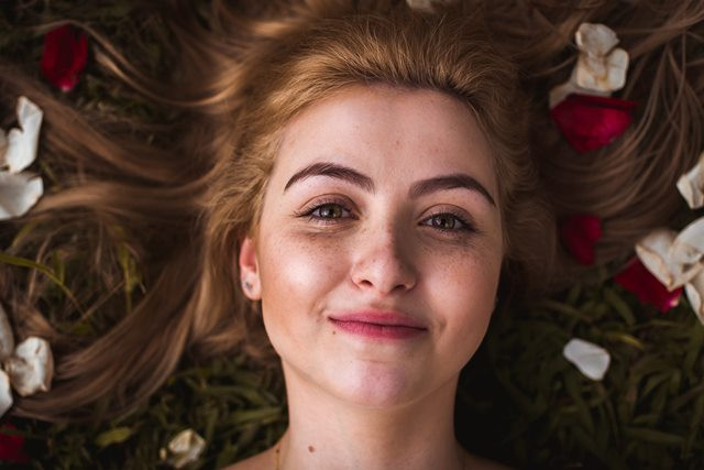 Ada beberapa kasus pada wanita berusia 40 tahun yang masih berjerawat. Berikut informasi selengkapnya. (Foto: Pexels.com)