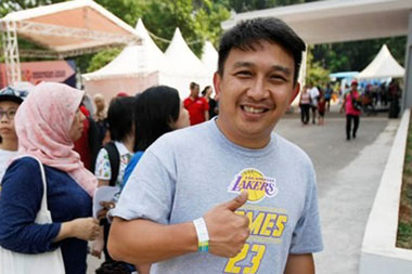 Augie Fantinus Kenang Koleksi 50 Sepatu Kobe Bryant