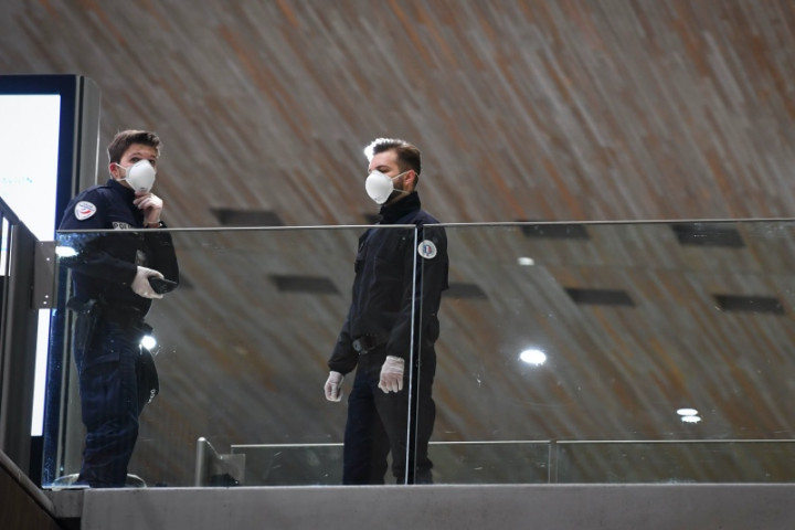 Pantai Gading Tes Mahasiswi Terduga Terinfeksi Virus Korona