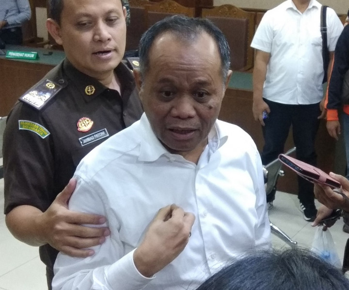 Habil Marati Divonis Satu Tahun Penjara