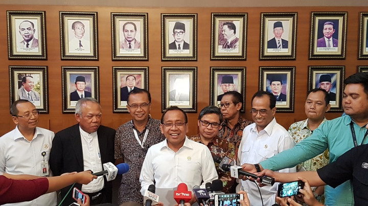Pratikno Minta Pemprov DKI Setop Revitalisasi Monas