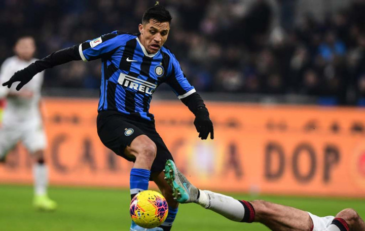 Solskjaer Pastikan Sanchez Kembali pada Musim Depan