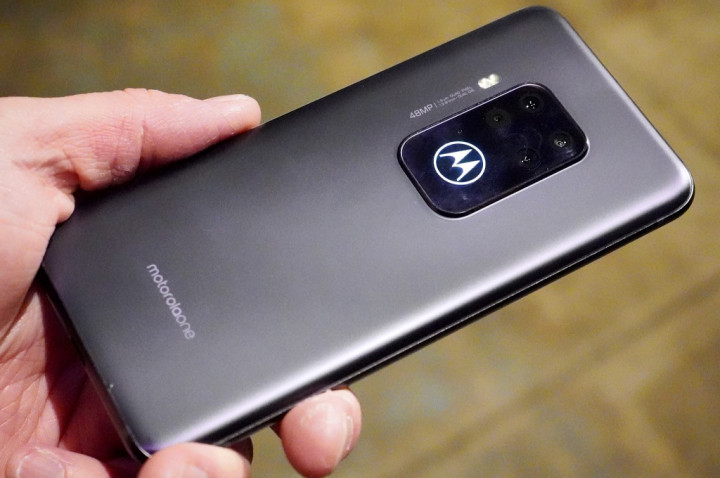 Spesifikasi Motorola Edge Plus Muncul