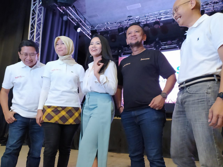 Yura Yunita Gelar Konser Intim dengan Konsep Berbeda
