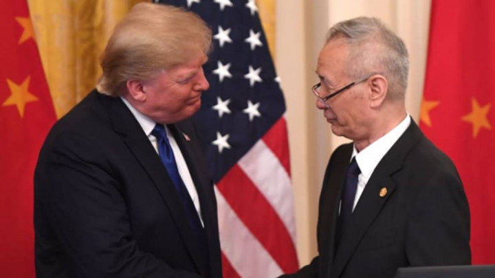 Virus Korona Diperkirakan 'Infeksi' Kesepakatan Dagang AS-Tiongkok