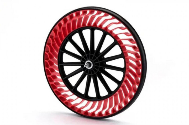 Ban Sepeda Motor Tanpa Udara dari Bridgestone, Anti Ranjau Paku