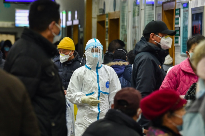 Evakuasi Warga Inggris dari Wuhan Alami Penundaan